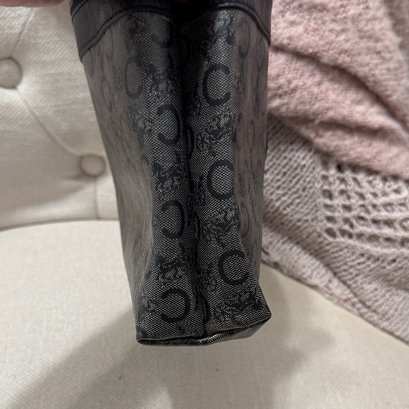 💙 Celine Monogram Clutch 💙 - Picture 5 of 7